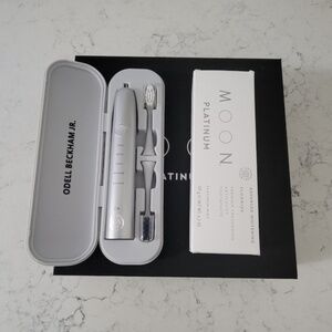 MOON Electric Toothbrush x Odell Beckham Collab Gift Set